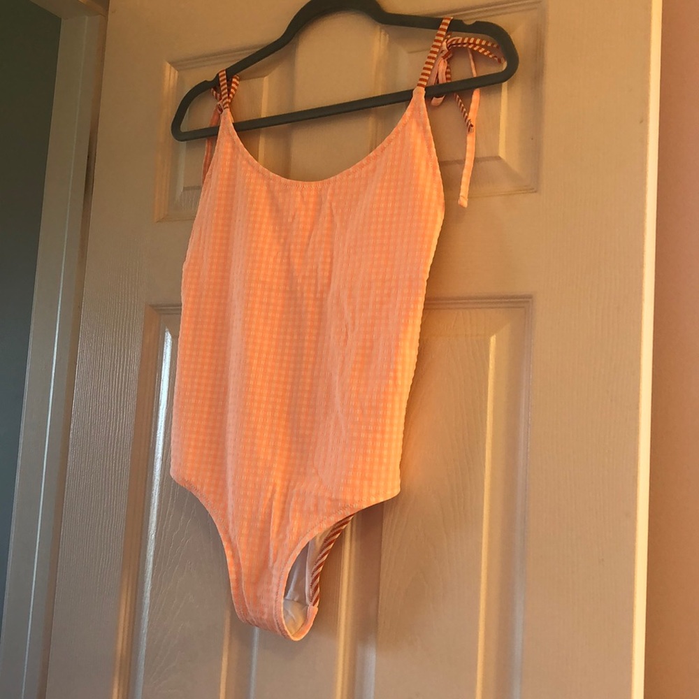 Peach color block swim